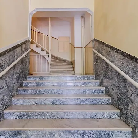 Apartment Printemps 2-bdrm Apartment, Vesta Philoxenia *